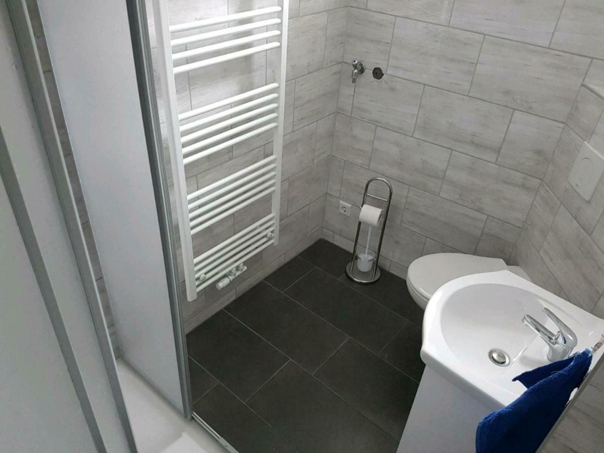 Einraum-Ferienwohnung 46M2 Eisenhuettenstadt-Diehlo Zewnętrze zdjęcie